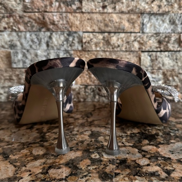 MACH & MACH
Double Bow Slide Sandal - Picture 6 of 11